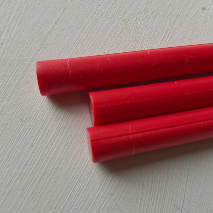 11mm Raspberry Red - Atelier - Cera  11mm Raspberry Red Atelier - Cera  11mm Raspberry Red